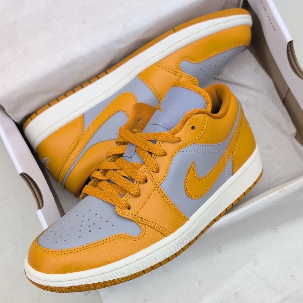 WMNS Nike Air Jordan 1 Low - Chutney - Size 9 ( DC0774-020 )